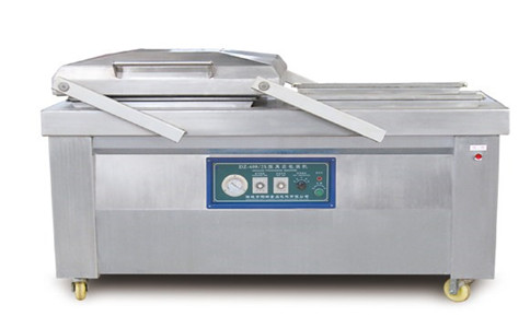 使用自動真空包裝機時應(yīng)注意什么？